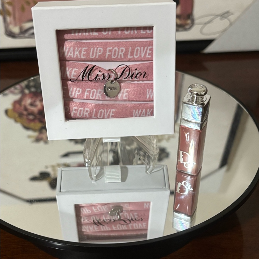 NIB Miss Dior Pink String Wrap Bracelet n Dior lippie ♥️ - Picture 3 of 3